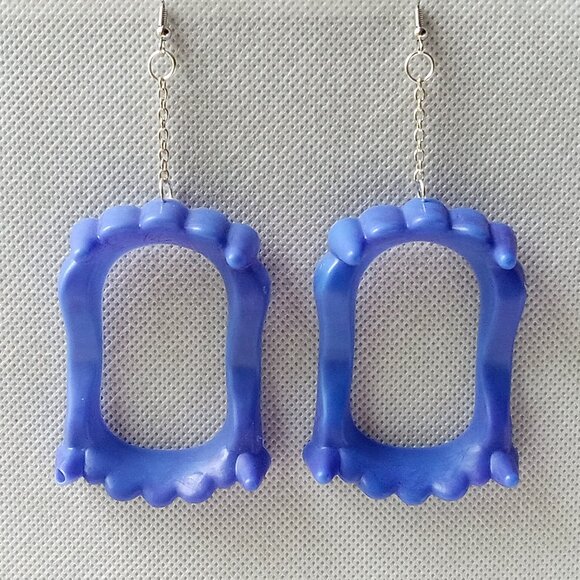 Purple Vampire Teeth Earrings, Fun Halloween Horror Dangle Earrings, Handmade - Picture 1 of 10